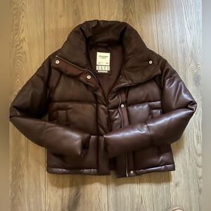 Abercrombie & Fitch Puffer Jacket Burgundy